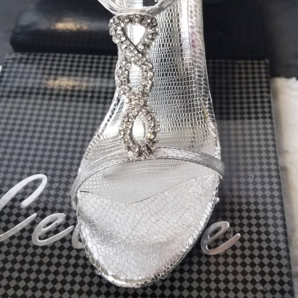 Formal Silver High Heel Shoes - Picture 2 of 8